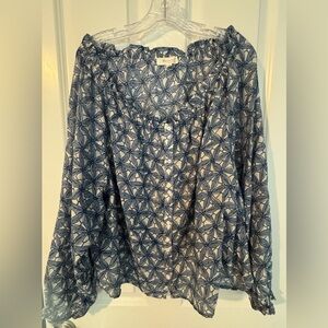 Vince Camuto Like New Navy & Cream Blouse